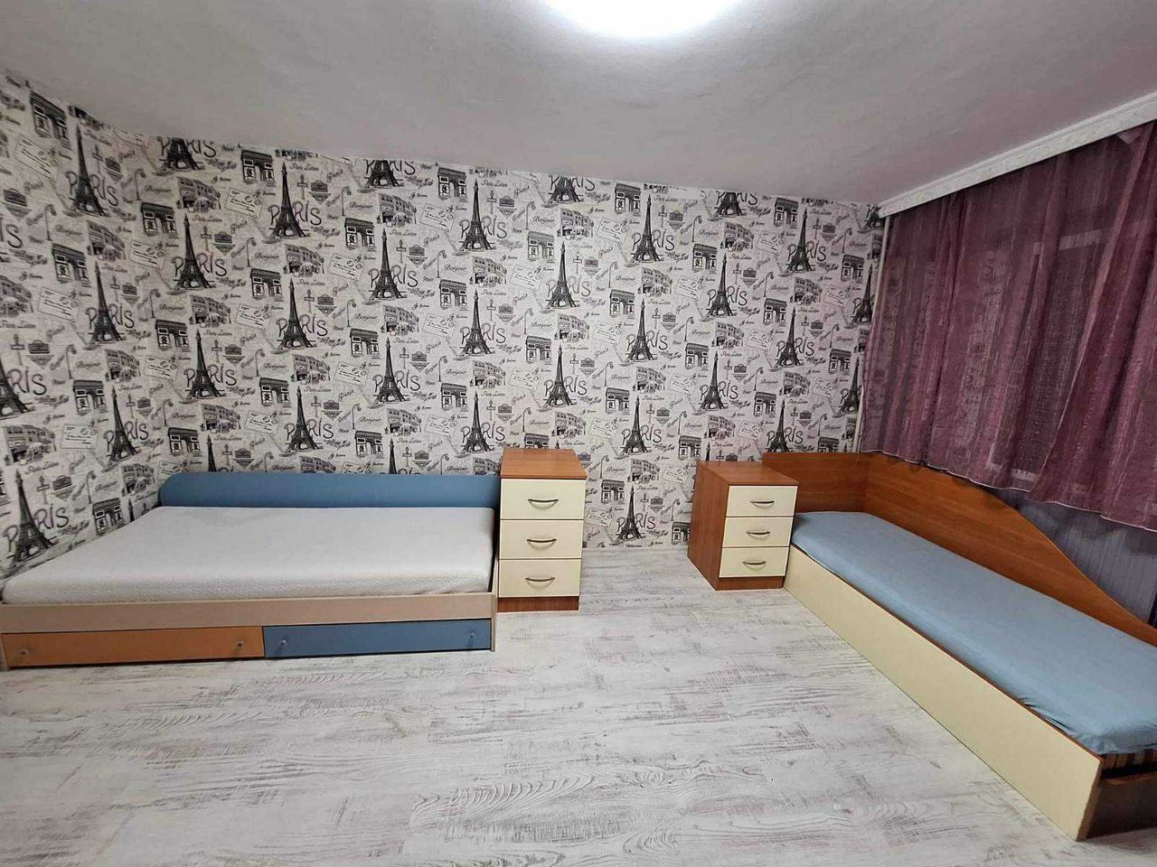 Дава се под наем Тристаен апартамент в Бургас, Изгрев - 80 кв.м за 225 € - Снимка #2