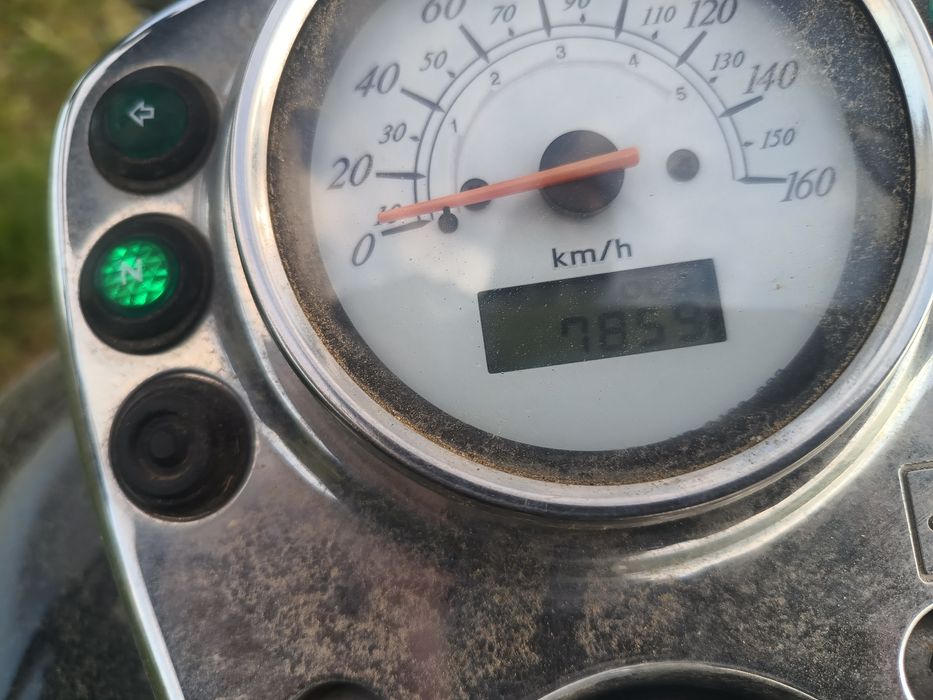Vând honda shadow 125