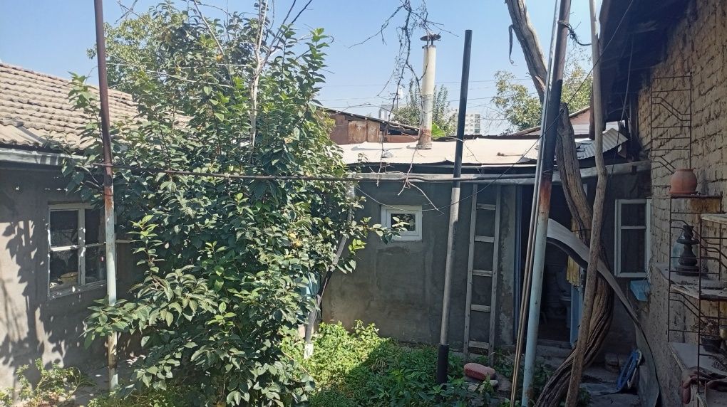 Продам свой дом 2.3 сот яшнобадскоом районе ориентир дустлик метро