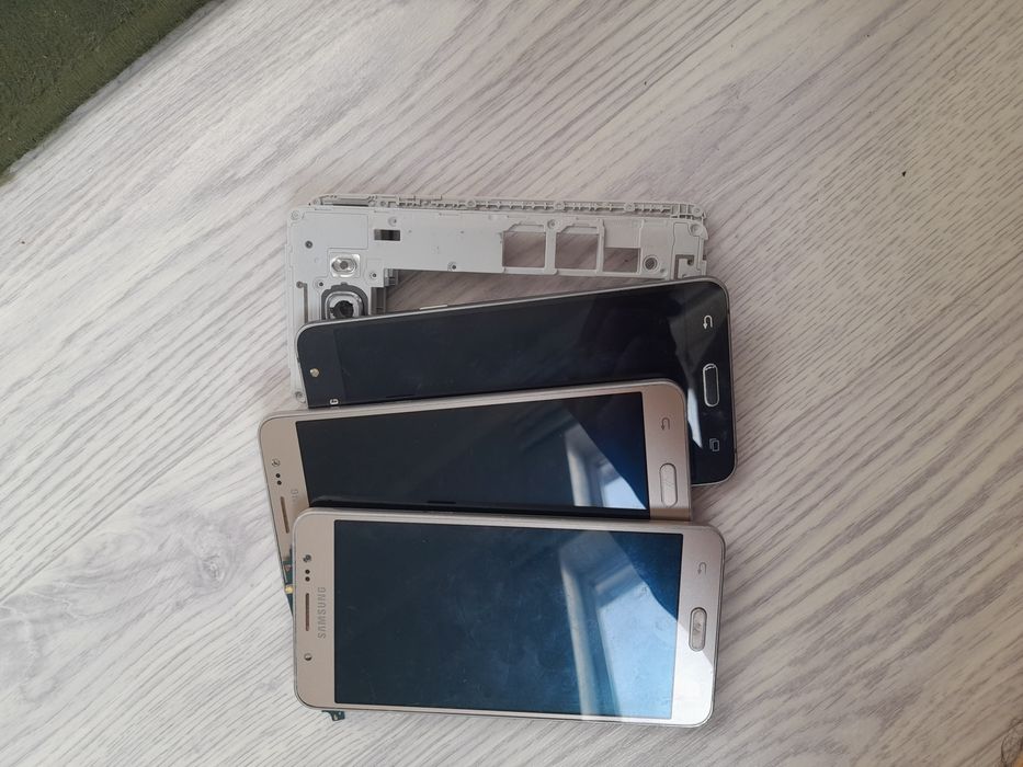 Samsung j5 на запчасти