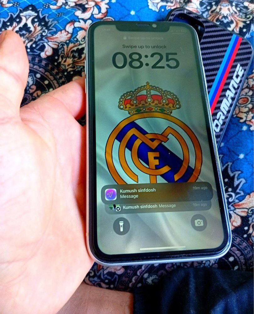 iPhone 11 128 talik 76%