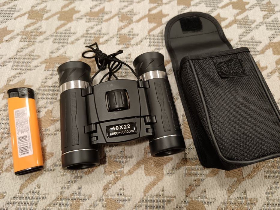 Продам бинокль 10х22. Новый