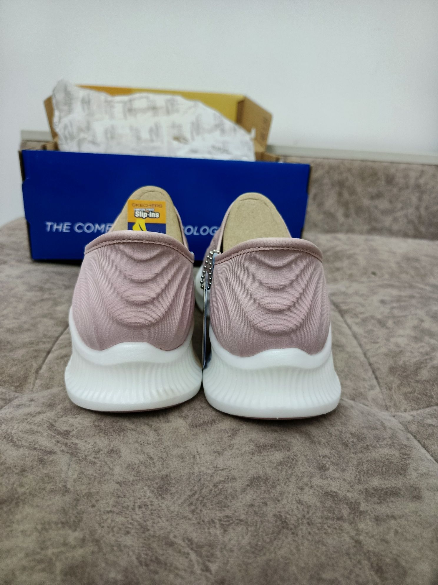 Yangi Skechers slip-ins, 2025 yangi model