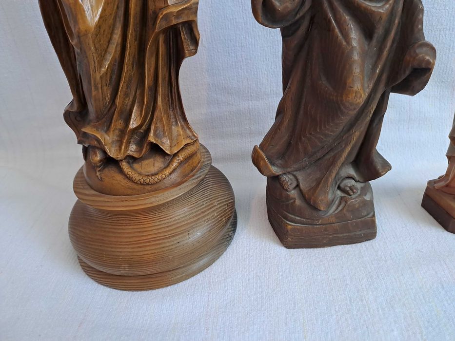 statueta lemn Fecioara Maria cu pruncul