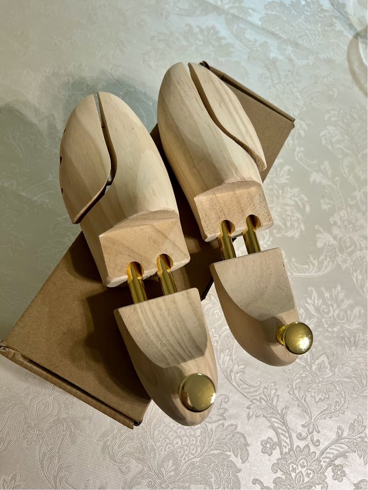 Продам новые деревянные колодки для обуви