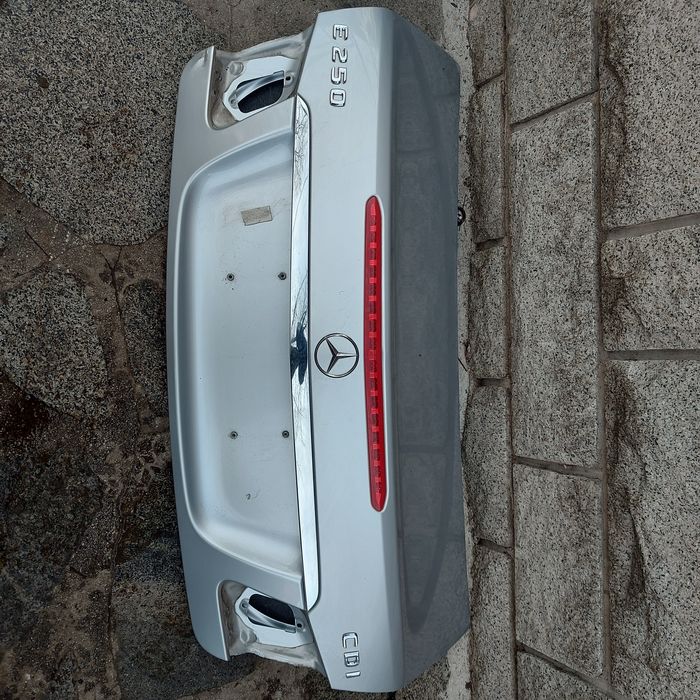 Заден капак Мерцедес Е клас купе 207 / Mercedes E class coupe w207