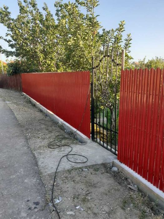 Garduri si porti din panou stil jaluzele, sipca metalica, plasa si BCA