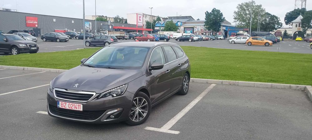 Peugeot 308, 1.2 benzina, 130 cp.