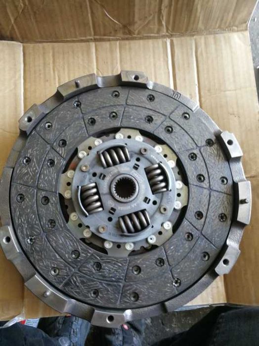 Kit Ambrieaj Volanta / Placa / Disc Ford Transit 2.2 euro 5 6 trepte