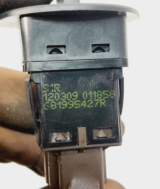 Buton on/off airbag 681995427r Renault Laguna 3 seria