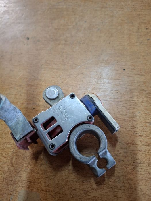 Borna baterie plus Mercedes CLA  B CLASS  GLA C117 W156 W176 W242 W246