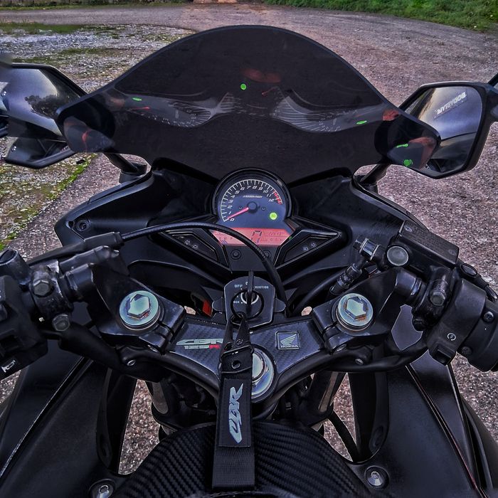 Yamaha yzf 125  Vezi anuntul yzfr125 mt rc rs duke
