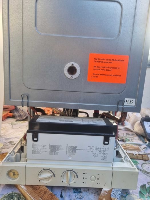Centrala VIESSMAN model Vitopend 100 arata si functioneaza f bine
