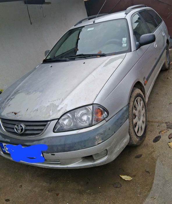 Тойота Авенсис 2001