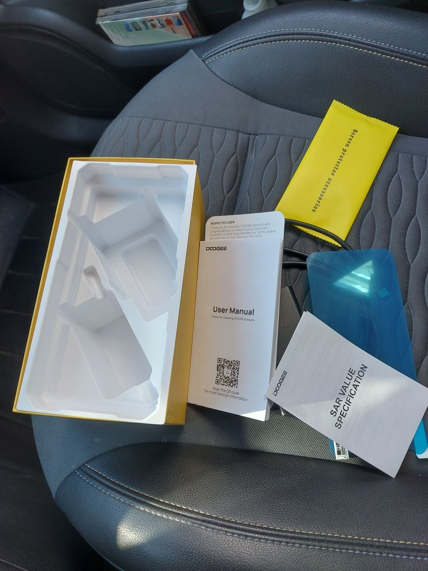 Продаван DOOGEE V30 T