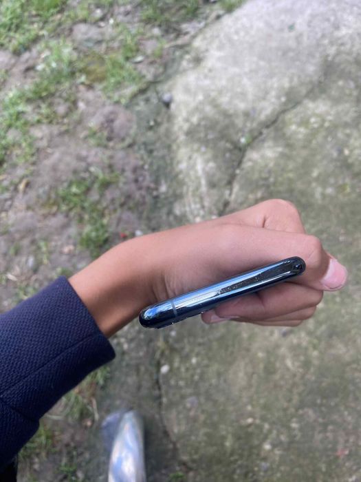 Iphone 11 pro 64 gb 72 baterie’