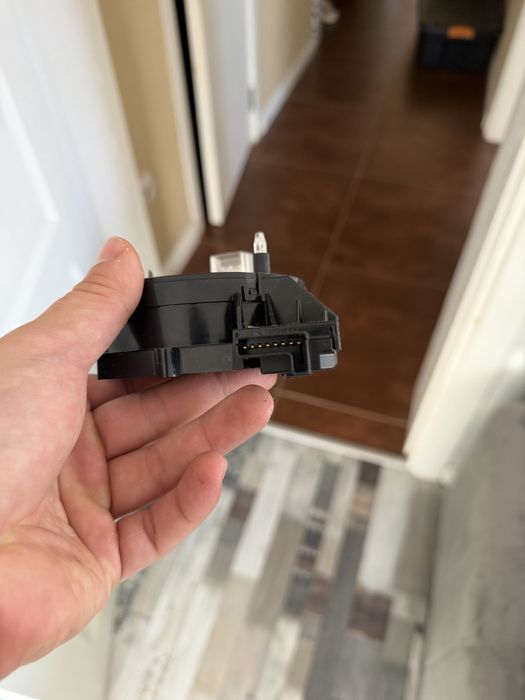 Лентов кабел за голф 5