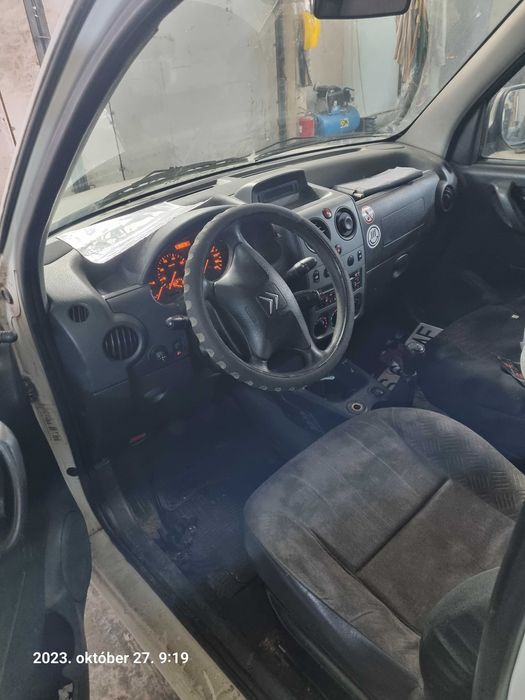 Dezmembram Citroen Berlingo 1.6 HDI 9HX