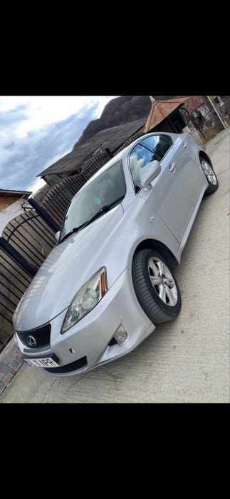 Lexus is 220d volan dreapta
