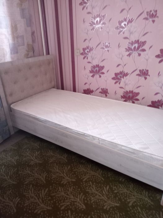 Продаётся кровать односпальная