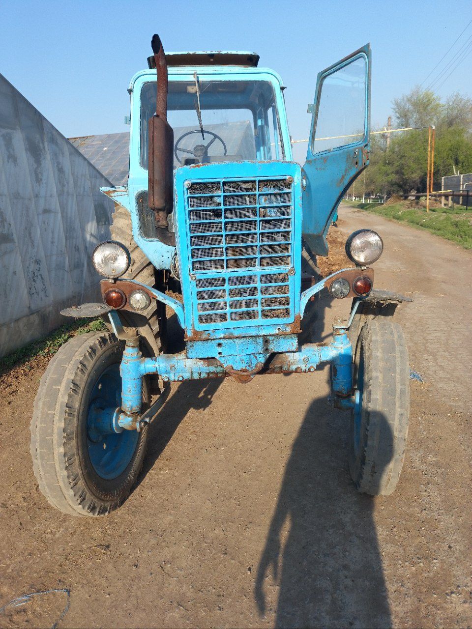 Трактор МТЗ-80 хамма оргтехникалар