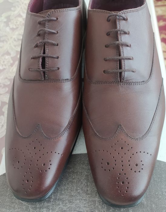 Продаётся мужской туфли классика