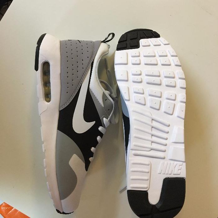 Nike Air max TAVAS white gray 40 последни бройки