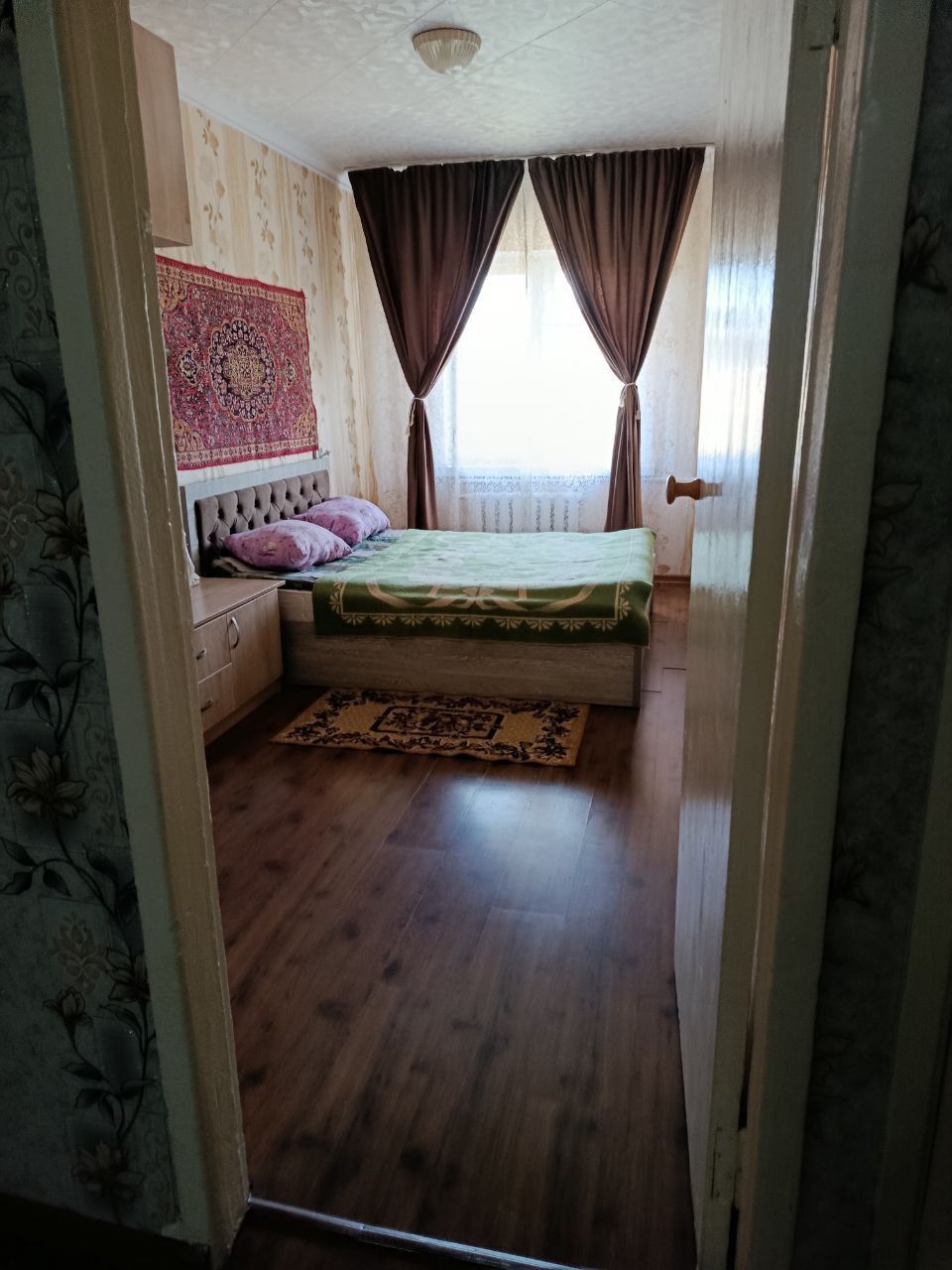 Сдаётся 2в3/5/5, болкон 2×6,Буз 2, ЭКО базар! Коммунальные в нутри!