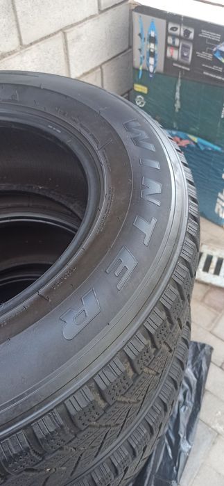 Продам  б/у шины на авто