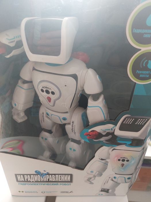Продам робота на пульте управления
