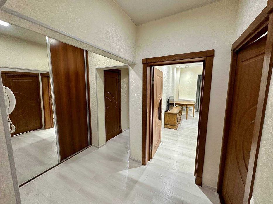 3-комн. квартира, евро, мебель, арендатор 800$, Ойбек Чехова`