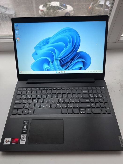 Продам ноутбук Lenovo в идеальном состоянии