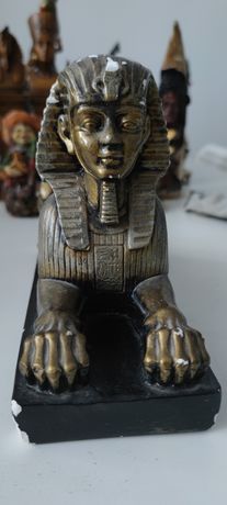 Vând statueta sfinxul egiptean