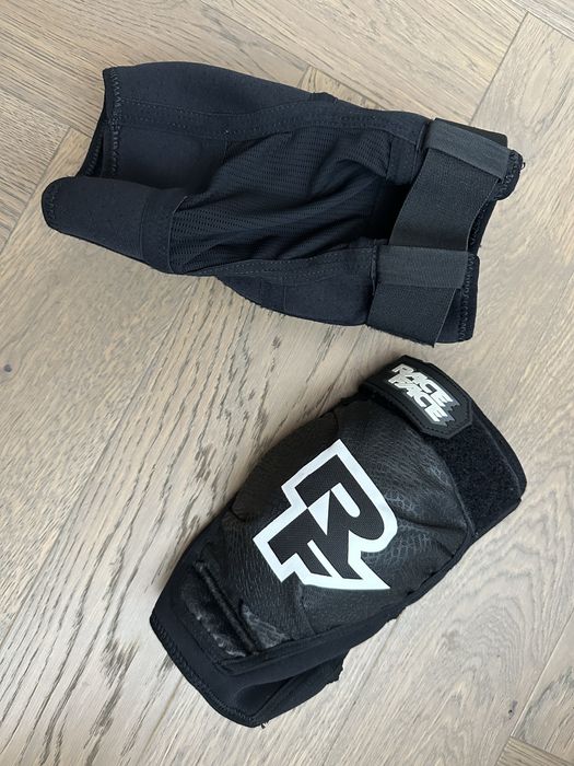 Race Face - Genunchiere Flank Leg D30 si Cotiere DIG Hard shell - XXL