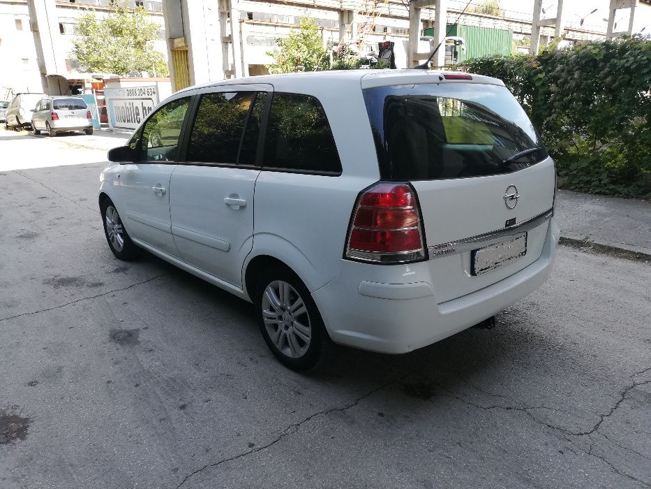 Опел Зафира Б / Opel Zafira B на части