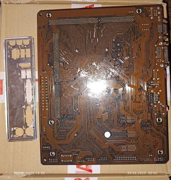 Vând placă de bază ASRock D1800M