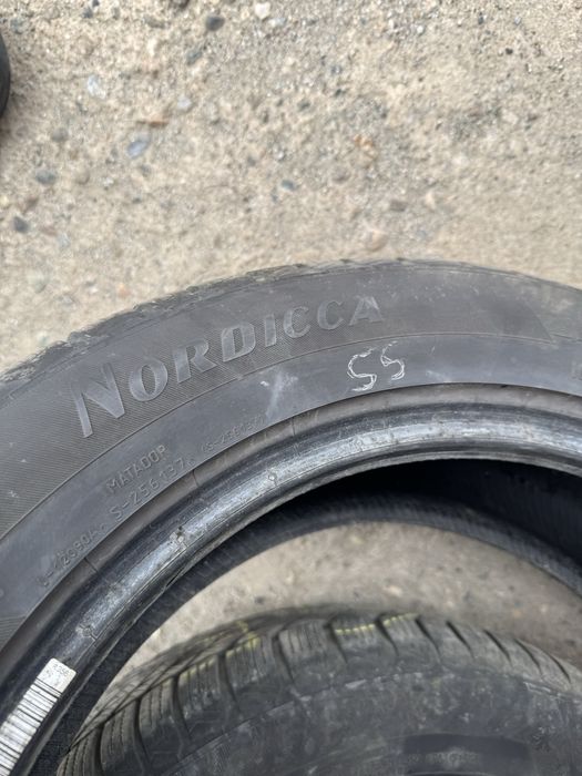 Cauciucuri R17 Vw Passat dot 23/21 iarnaM+S 215/55/17 ca si noi