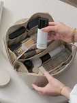 Geantă pentru cosmetice de călătorie