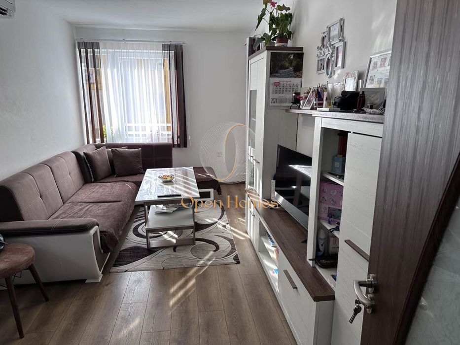 Продава се Тристаен апартамент в Пловдив, Христо Смирненски - 90 кв.м за 1595 €/кв.м - Снимка #2