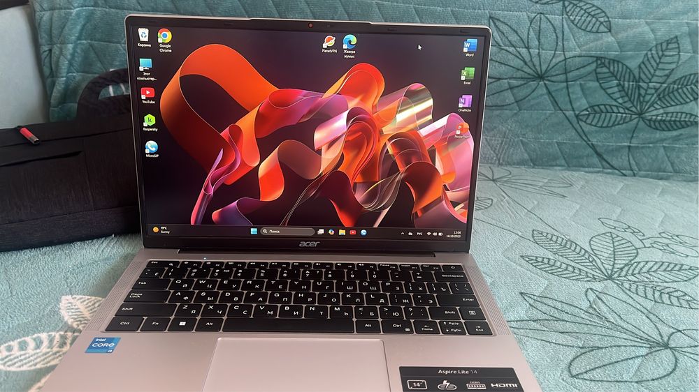 Acer ноутбук сатылады. Новый але колданылмаган