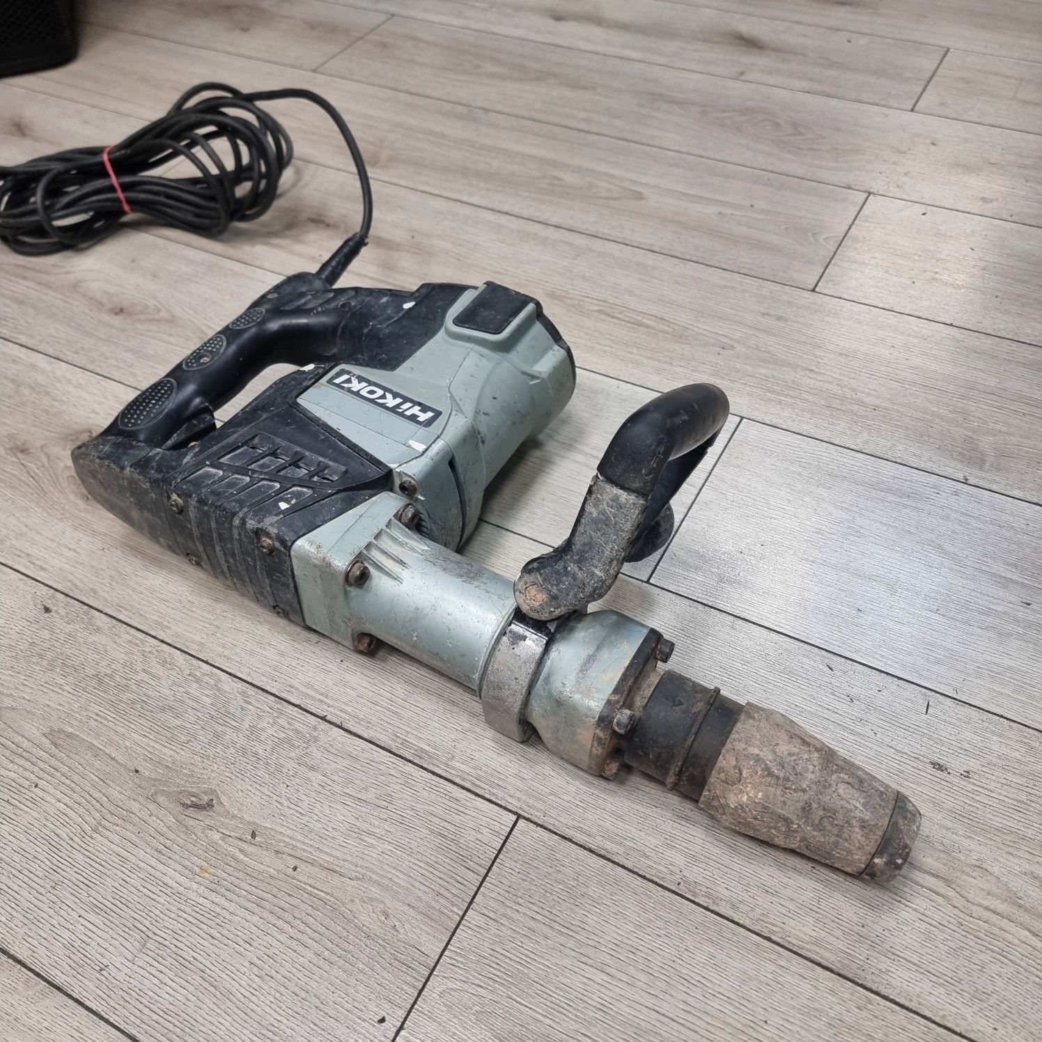 Amanet F28: Ciocan demolator picamer Hikoki H60MC