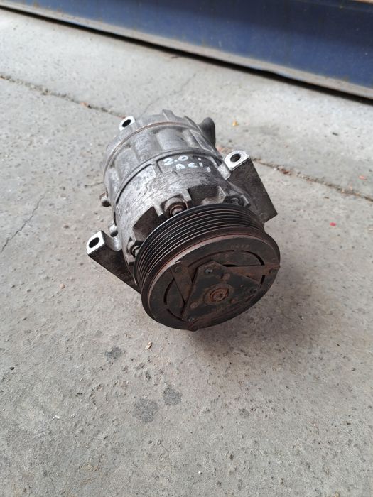 Compresor clima Renault Laguna 2 2.0 DCI 8200454172-E 2007-2012