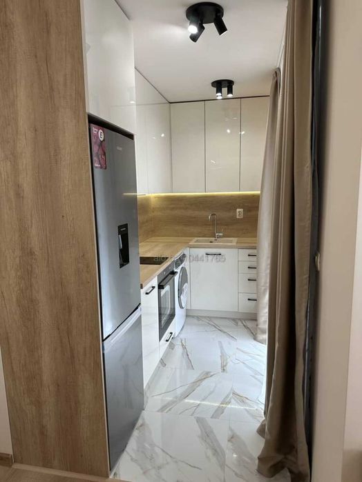 Продава се Тристаен апартамент в Пловдив, Мараша - 107 кв.м за 2795 €/кв.м - Снимка #1