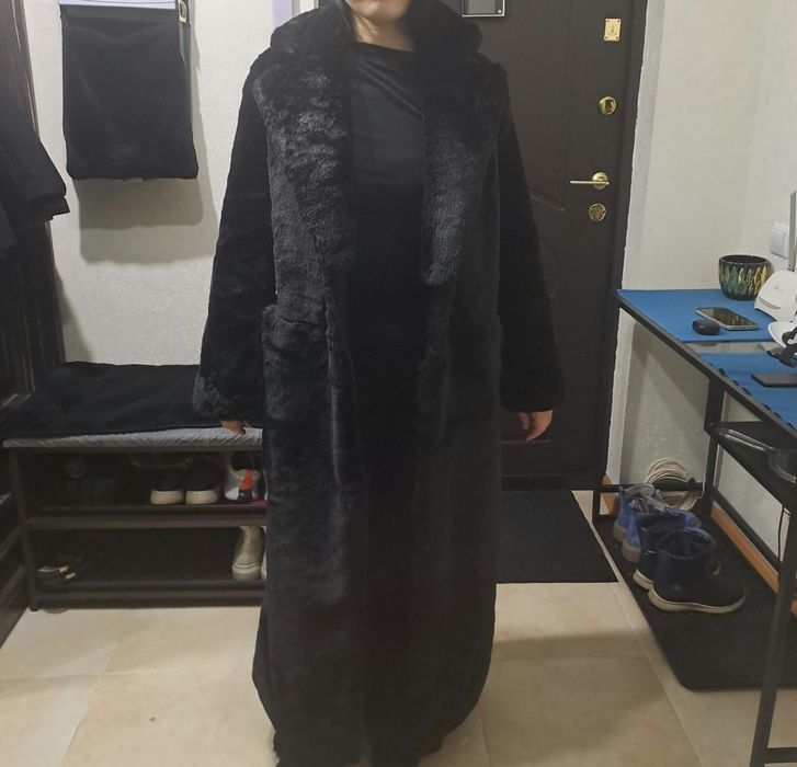 Тёплая эко шуба.