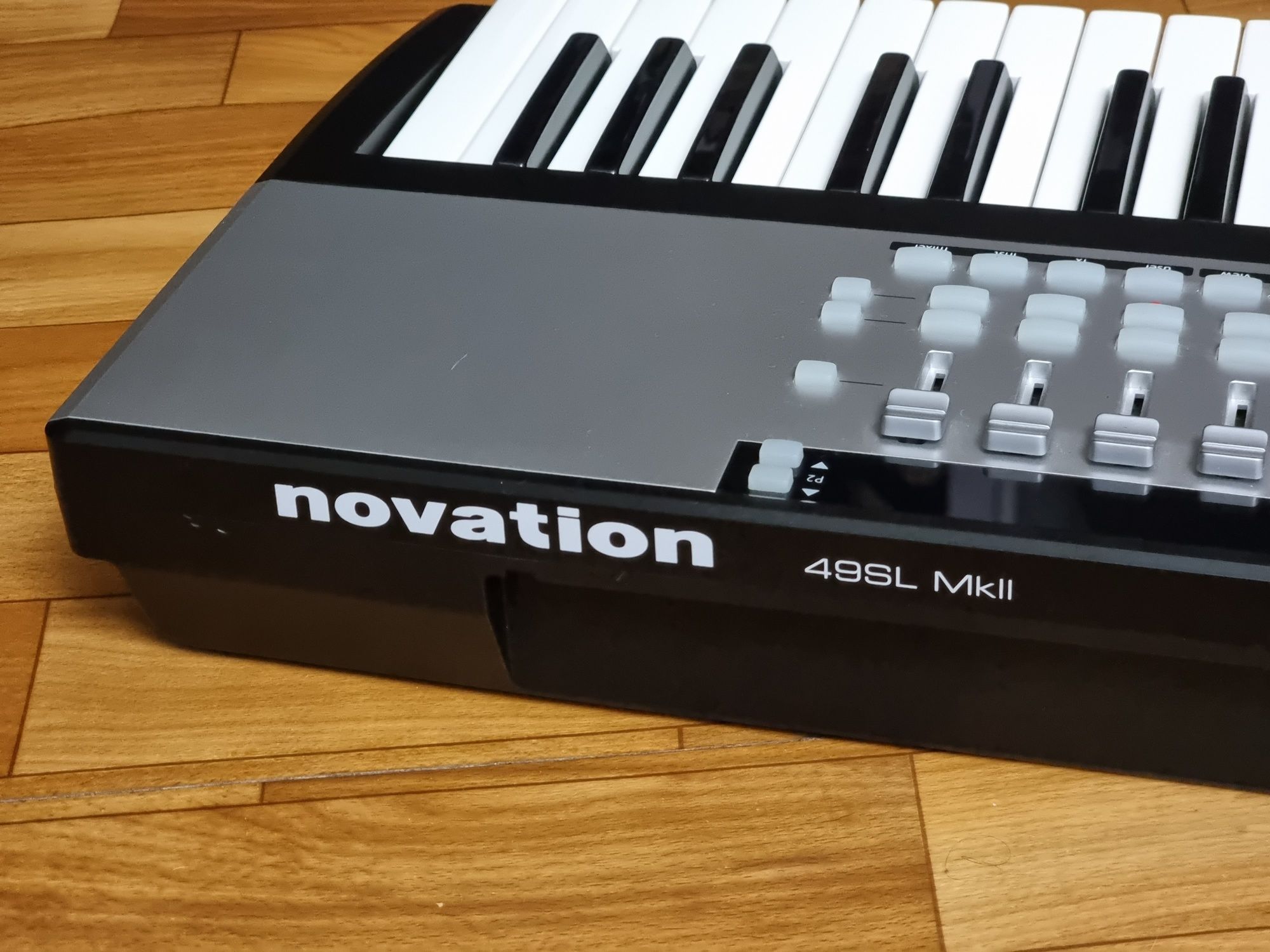 Миди-клавиатура NOVATION 49SL MKII