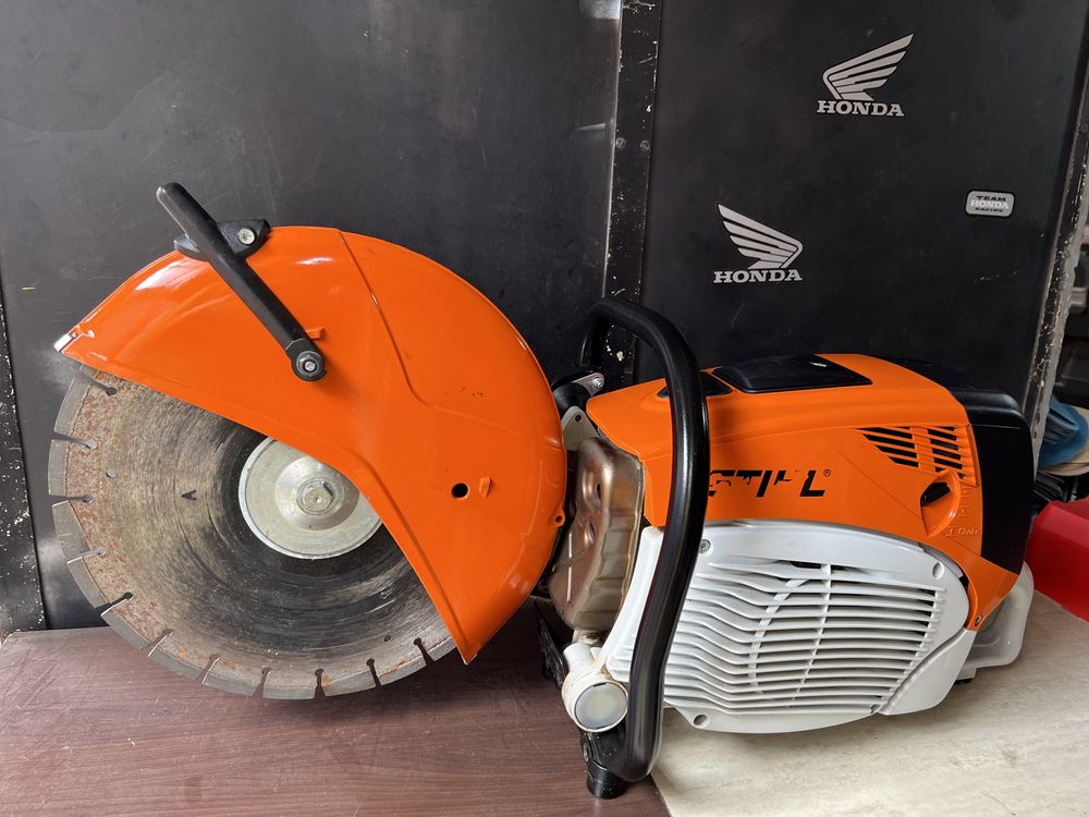 Vând drujba beton STIHL TS 700 model 2019/2020