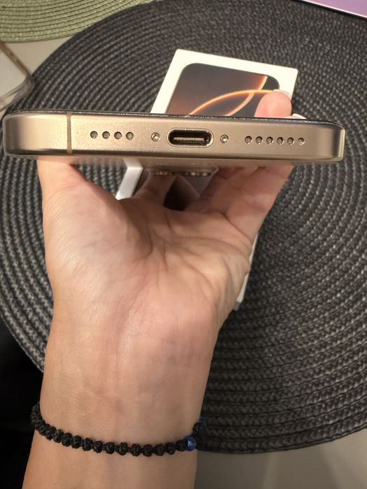 iPhone 16 Pro Max, 256GB, Desert Titanium