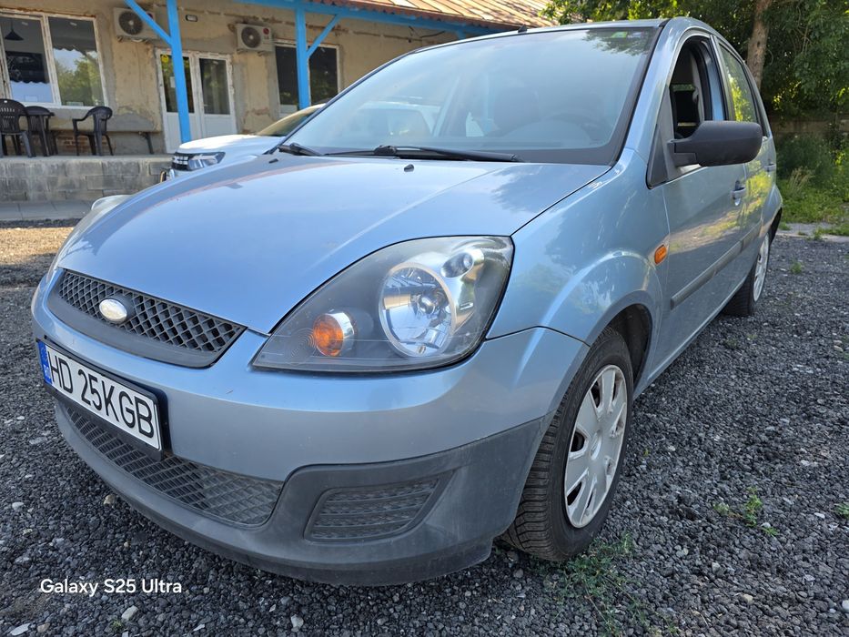 Ford Fiesta 1.4 benzină