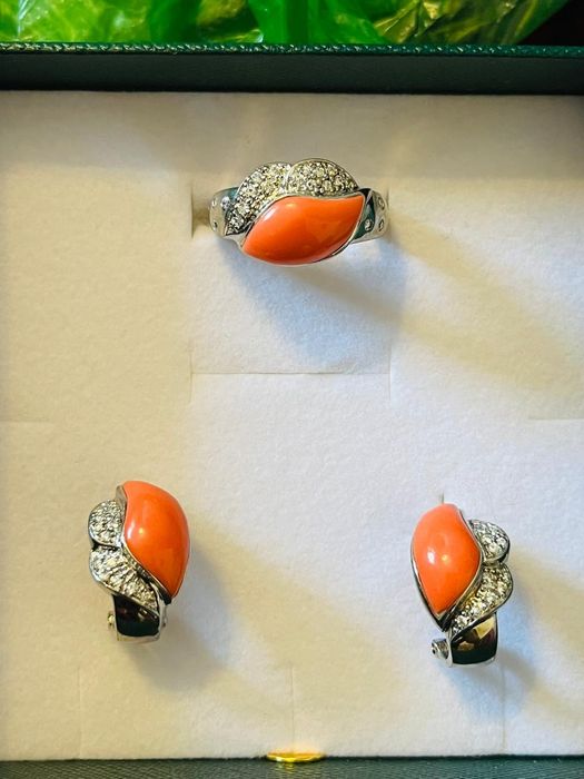 Комплект из серебра серьги и кольцо 925 проба