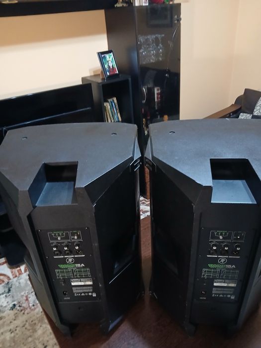 Vând  boxe  Mackie Trump 215 (RCF, FBT)